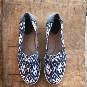 Giani Bernini Casual Flats
